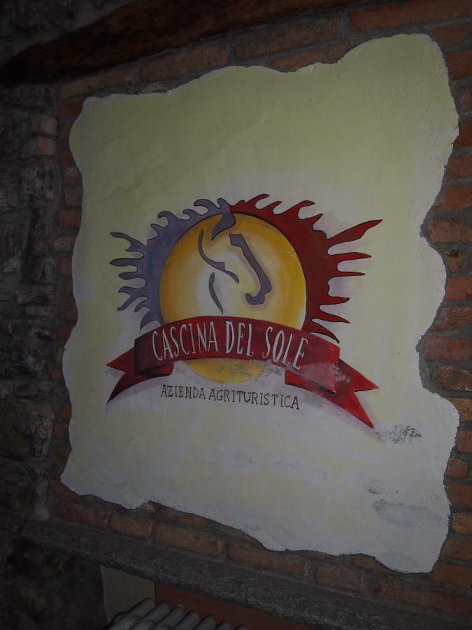 הוילה Asso Cascina Del Sole מראה חיצוני תמונה